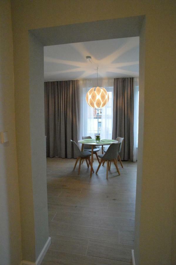 Grey House Apartments โกรสบีเรน ภายนอก รูปภาพ