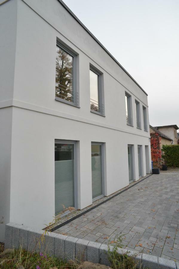 Grey House Apartments โกรสบีเรน ภายนอก รูปภาพ